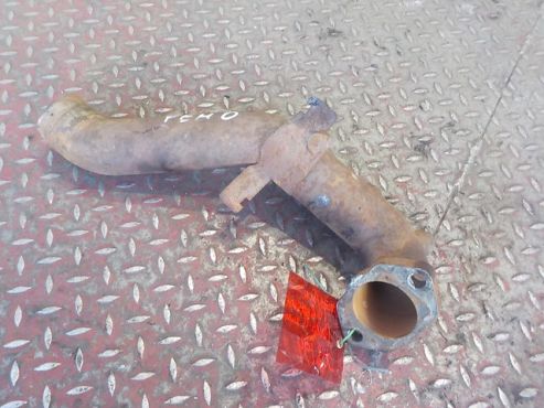 Патрубок водяной Renault Magnum