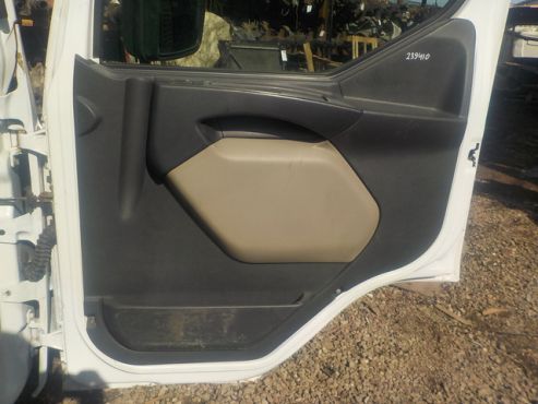 Обшивка двери Renault Premium