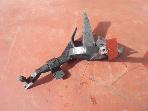 Кронштейн бачка гидроусилителя MAN F2000