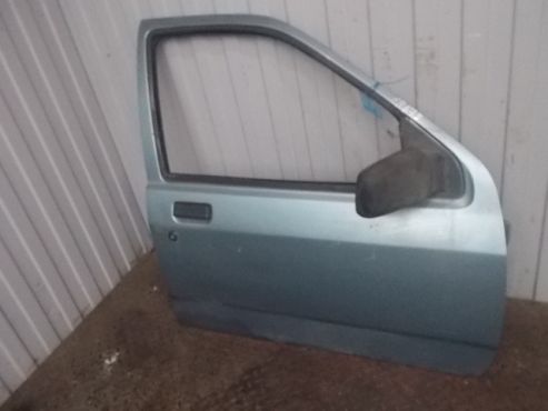 Дверь передняя правая Ford Sierra