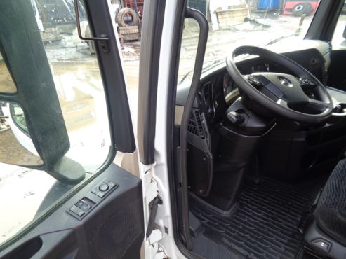 Поручень Mercedes-Benz Actros