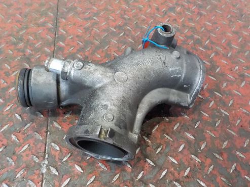Патрубок водяной Renault Magnum